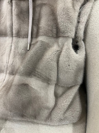 Bru 25 Noble and luxurious Mink Hooded Vest