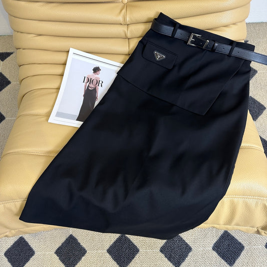 P 25 Irregular mid length skirt