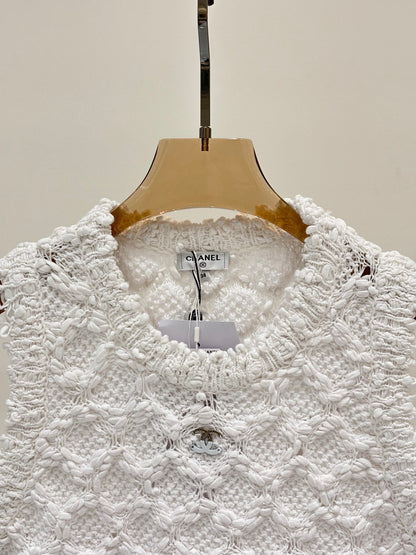 C 25 logo openwork pattern casual knit undershirt