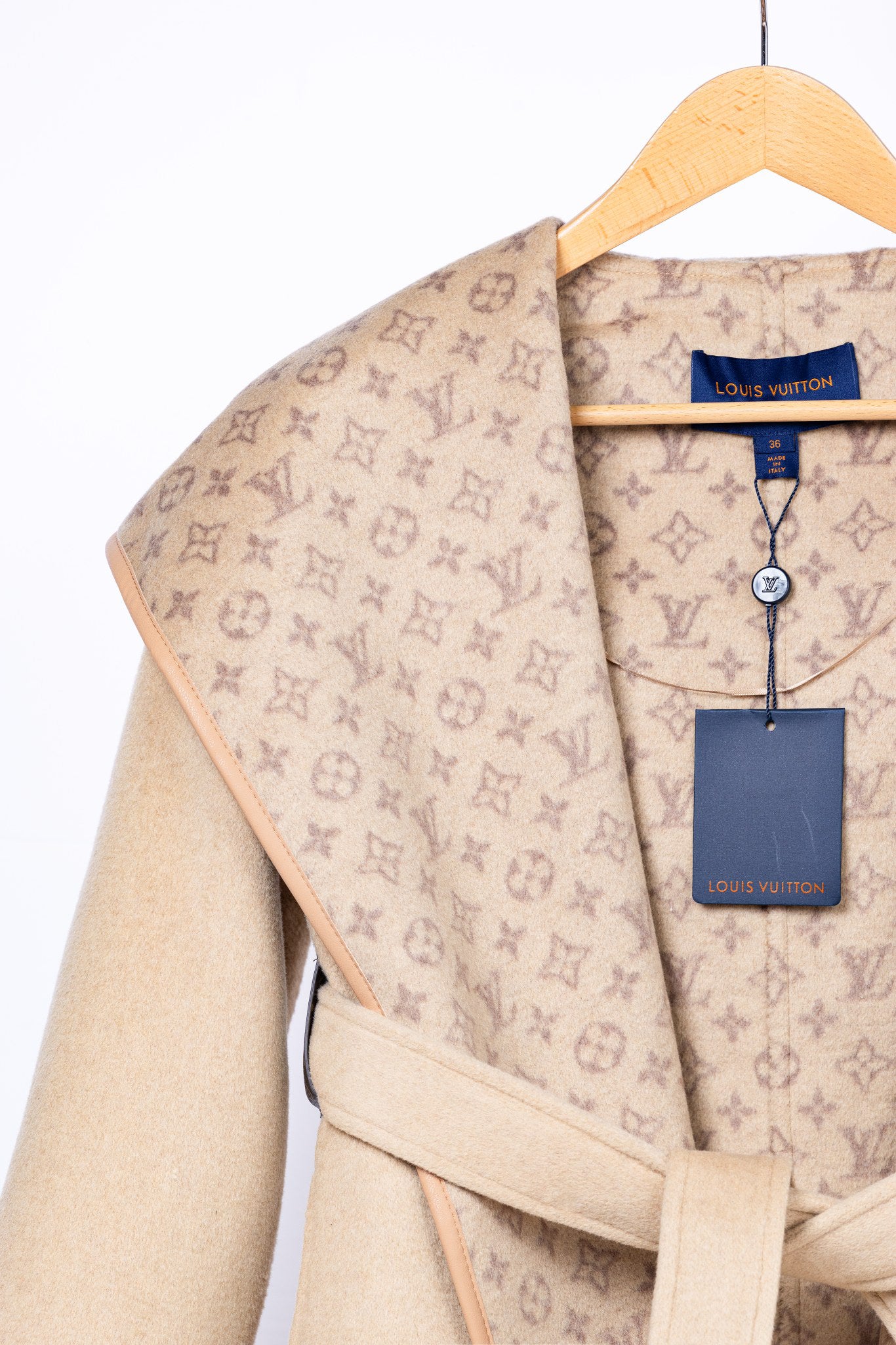 L 25 Classic wool coat