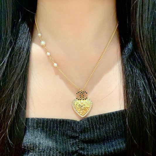 C 25 Star Necklace