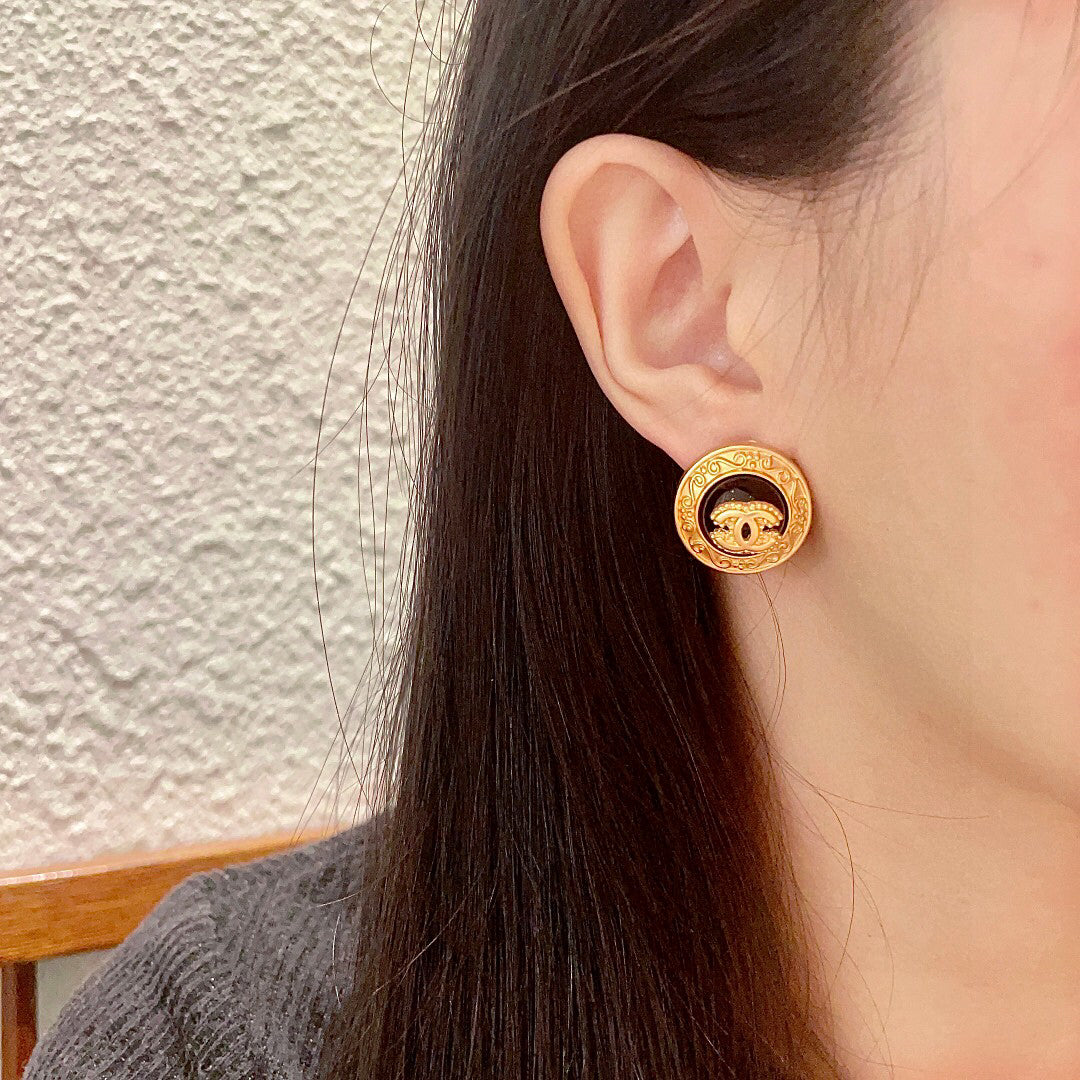 C 25 Classic Round Earrings