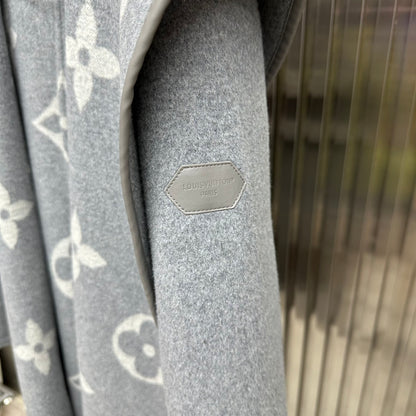 L 25 Classic wool coat