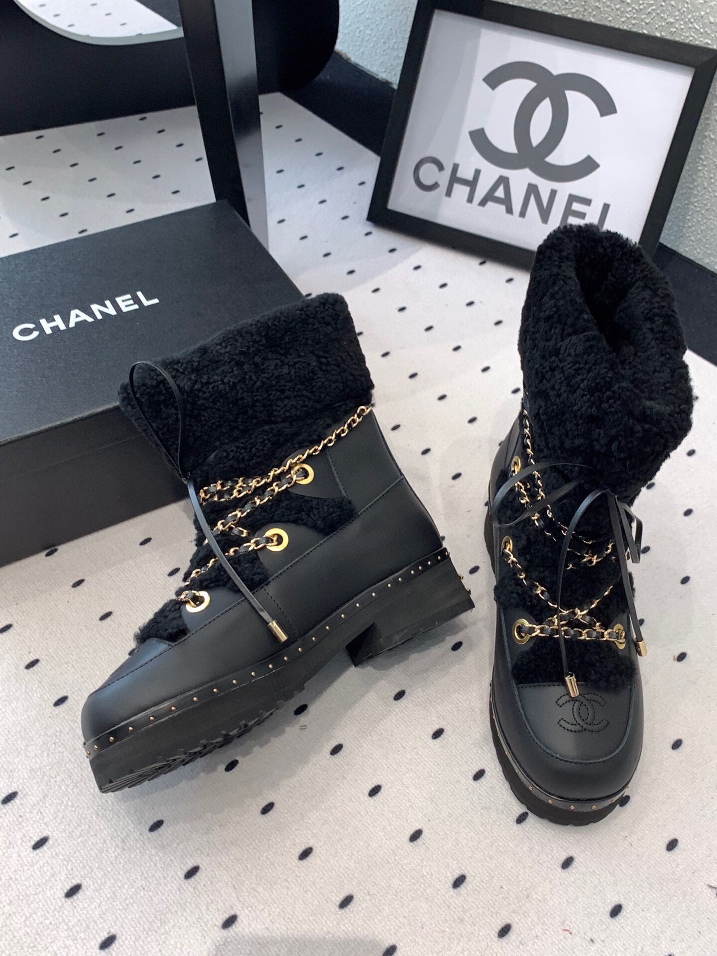 C 25 Classic snow boots（WHITE/BLACK）