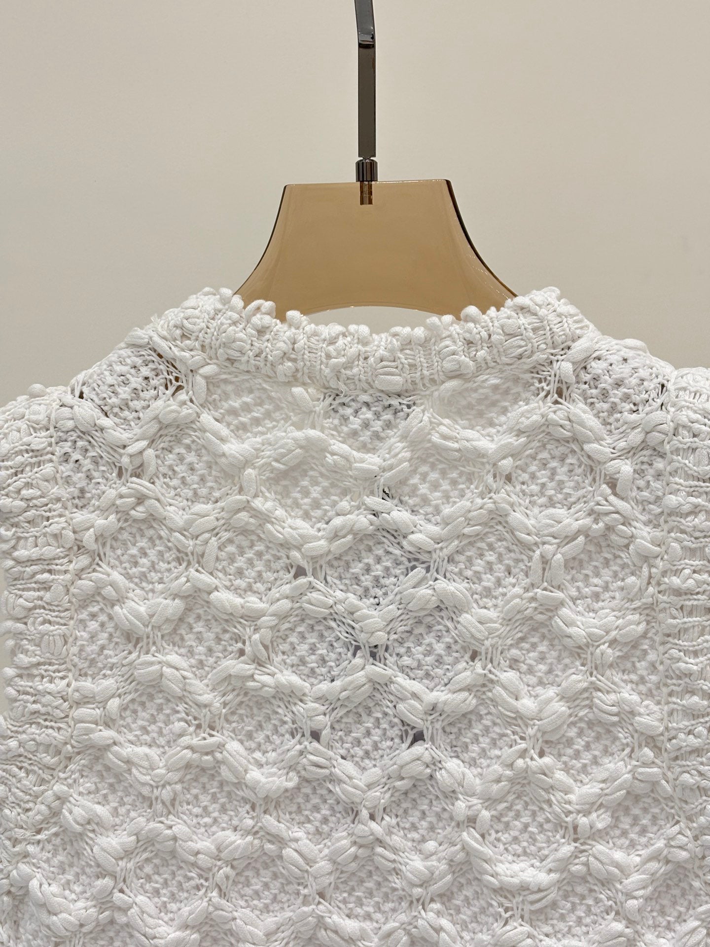 C 25 logo openwork pattern casual knit undershirt
