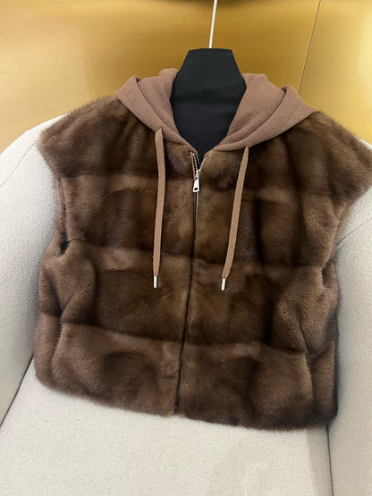 Bru 25 Noble and luxurious Mink Hooded Vest