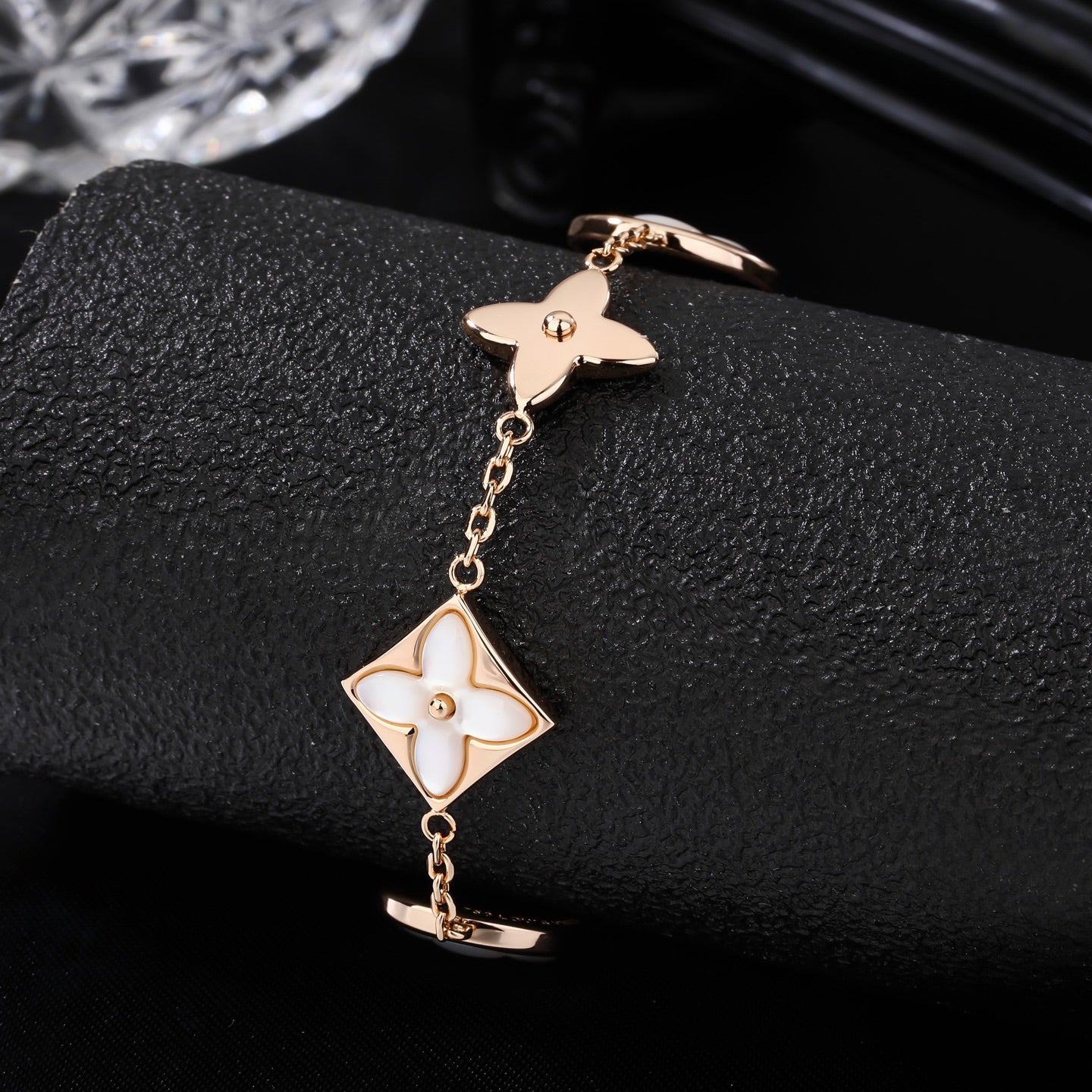 L 25 Four Leaf Clover Bracelet