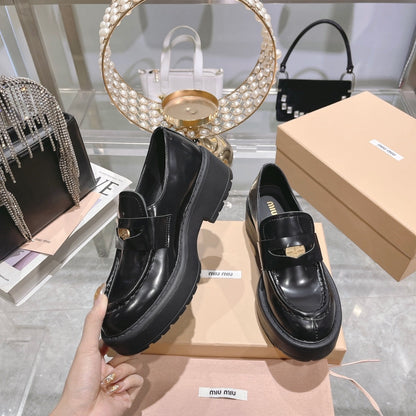 M 24 Coin-embellished platform loafers