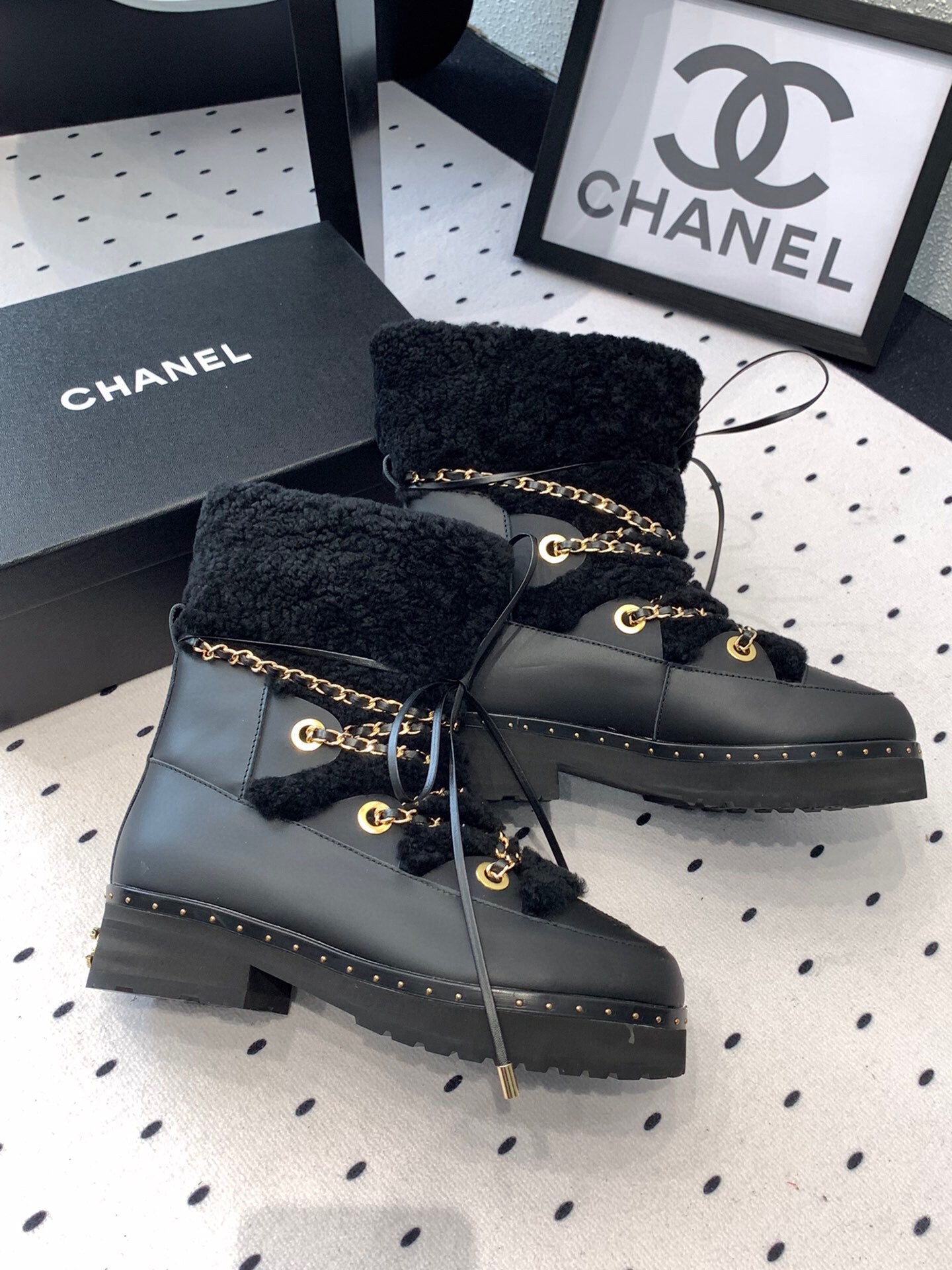 C 25 Classic snow boots（WHITE/BLACK）