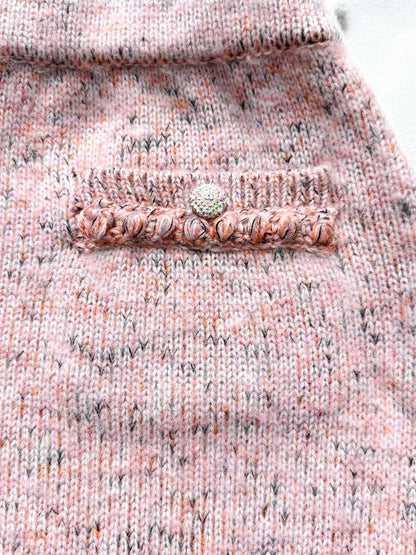 C 25B Pink-dyed cashmere skirt with baby collar
