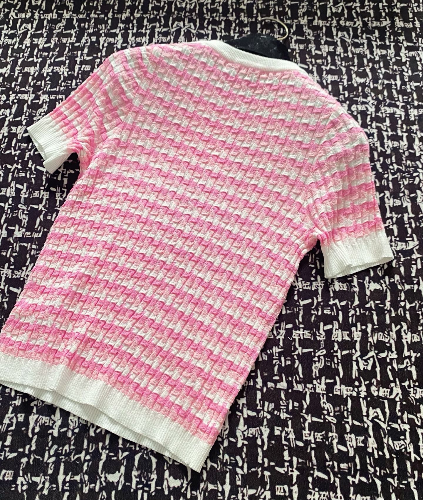 C 25 Pink Square Textured Knit Short Sleeve