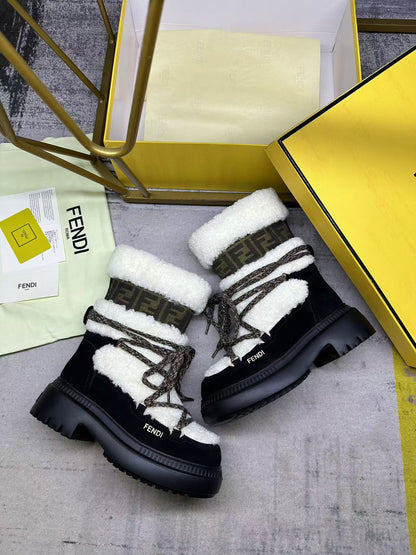 Fe 25 Lambswool snow boots