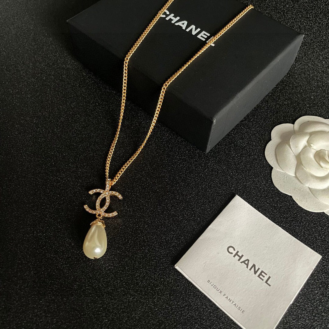 C 25 Pearl Necklace