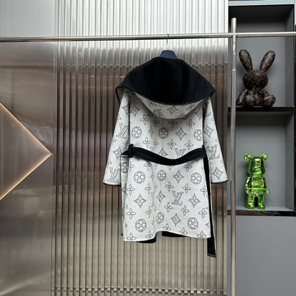 L 25 Classic wool coat
