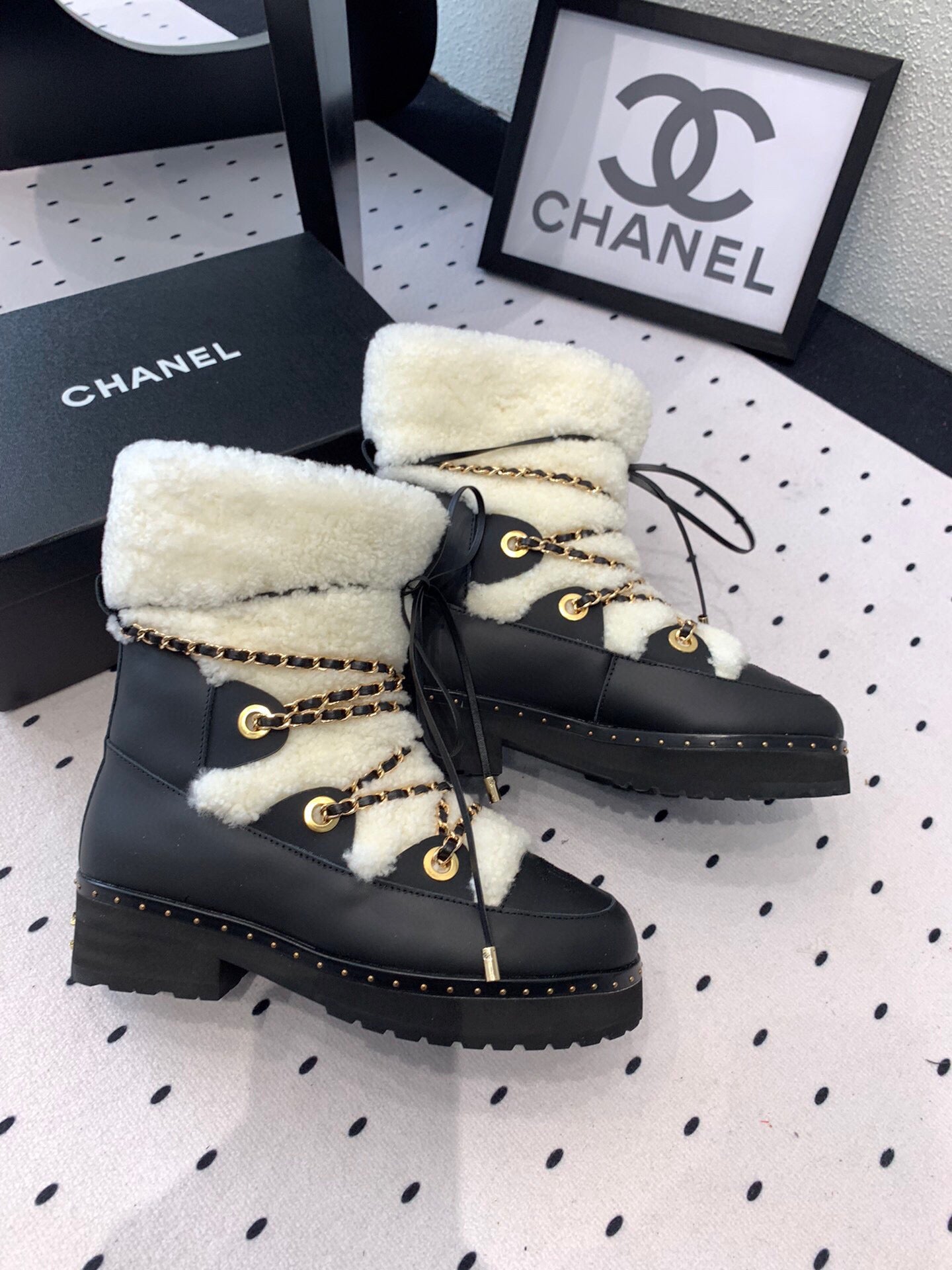 C 25 Classic snow boots（WHITE/BLACK）