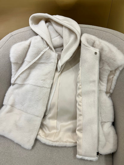 Bru 25 Noble and luxurious Mink Hooded Vest