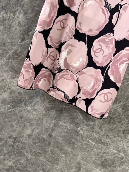 C 25 Medium Vintage Collection Black Pink Camellia Flower Print
