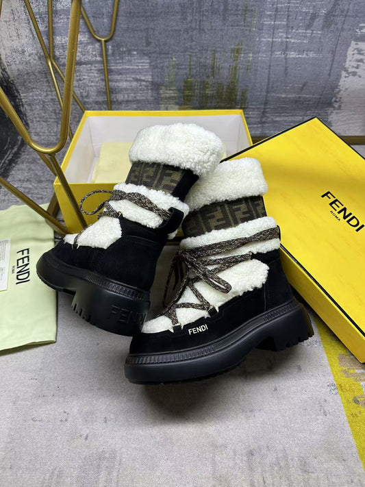 Fe 25 Lambswool snow boots