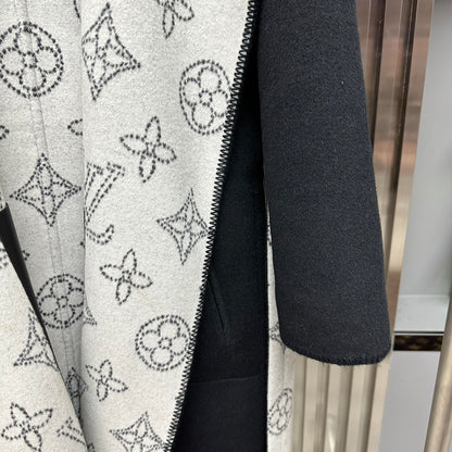 L 25 Classic wool coat