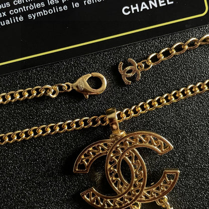 C 25  Tassel Necklace