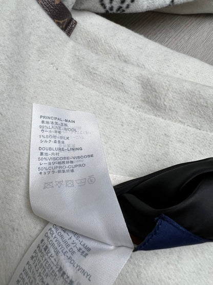 L 25 Classic wool coat