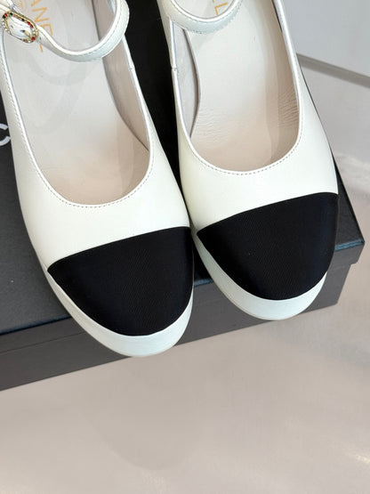 C 25 Model thick-soled high heels