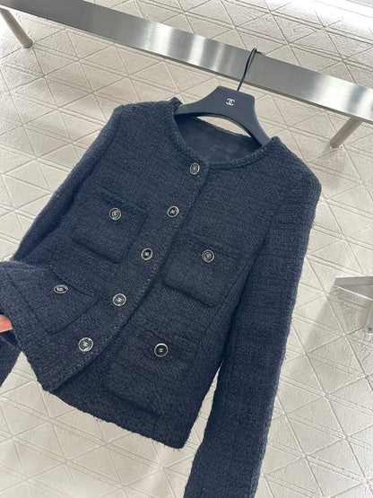 C 25 Bundled and woven woolen coat