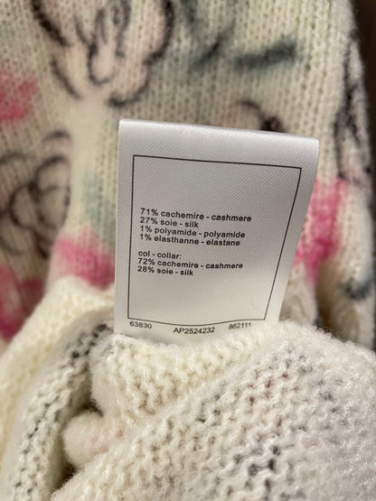 C 24 Floral pattern cashmere cardigan