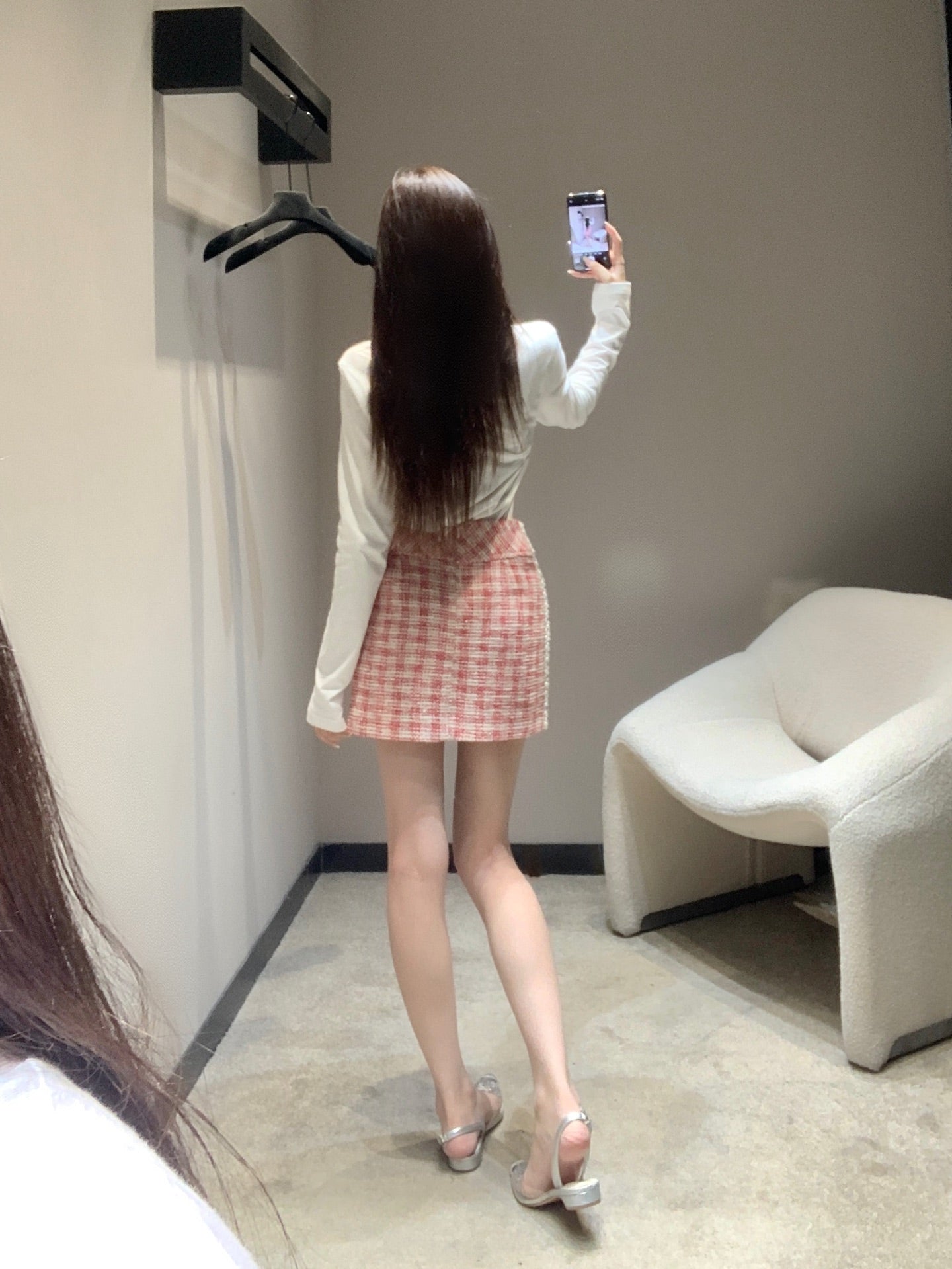 C 25 Red and white checked tweed beaded skirt
