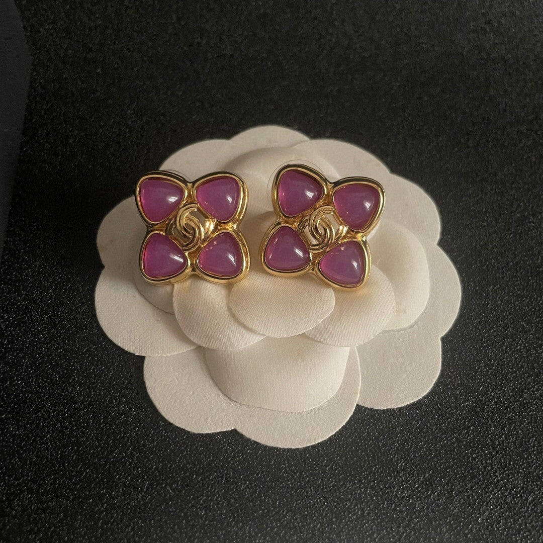 C 25  Flower Earrings