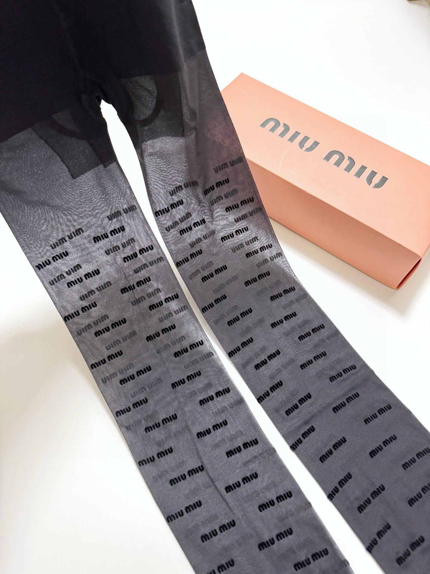 M Classic flocked letter stockings
