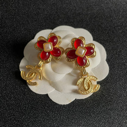C 25  Flower Earrings