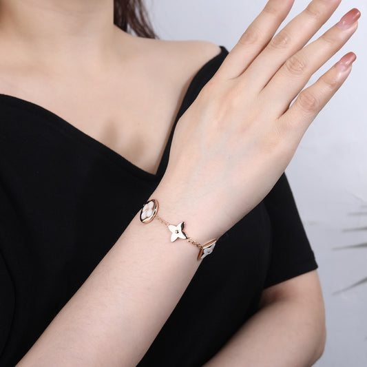 L 25 Four Leaf Clover Bracelet