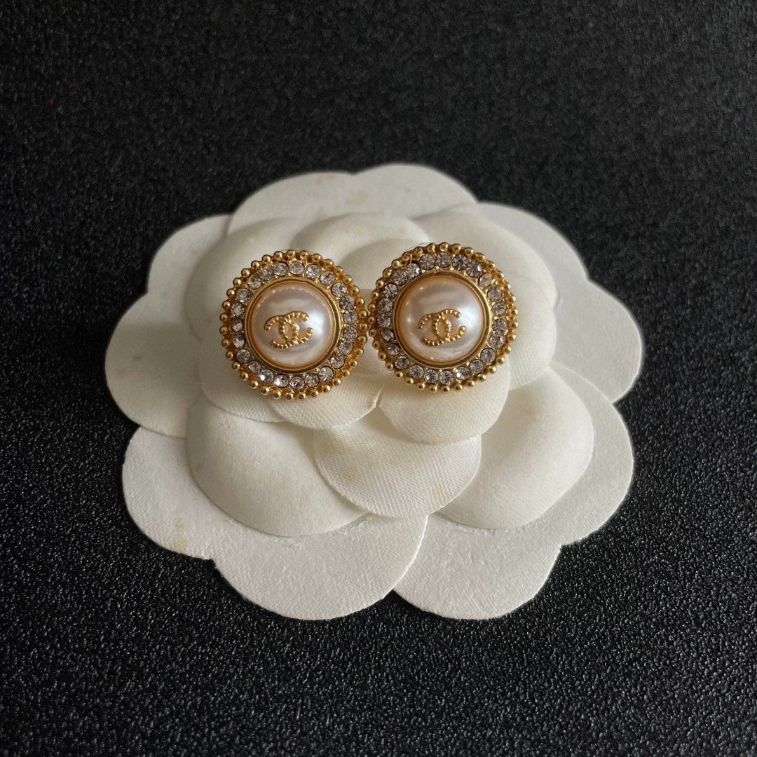 C 25 Round Earrings