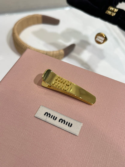 Mi 25 Golden letter duckbill clip hair clip