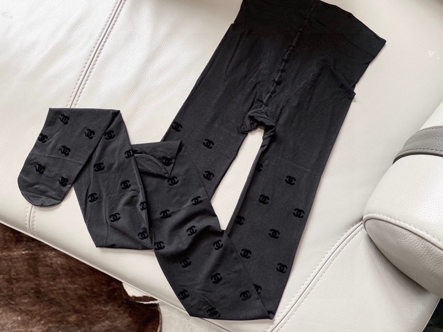 C Classic flocked letter stockings