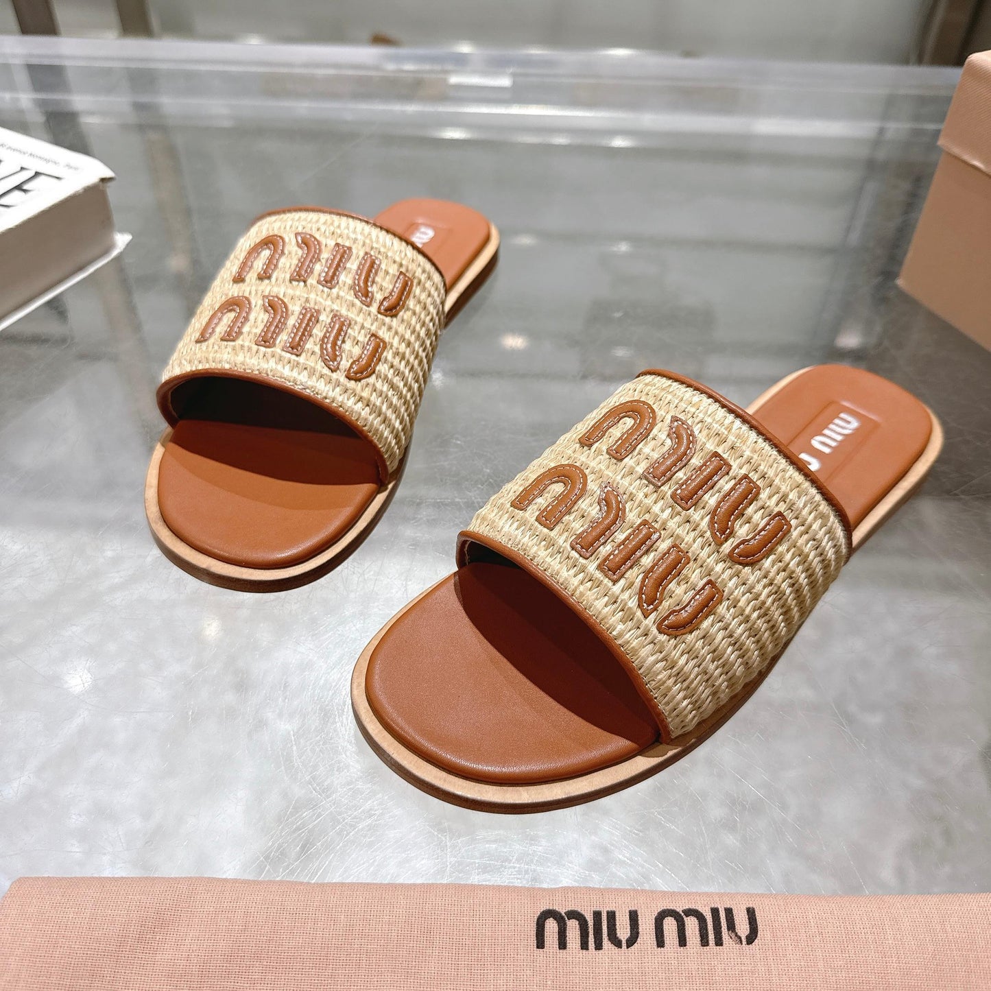 M 25ss new sheepskin sole, diamond upper slippers