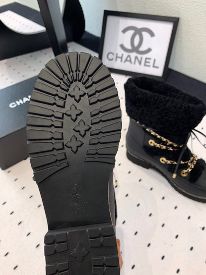 C 25 Classic snow boots（WHITE/BLACK）