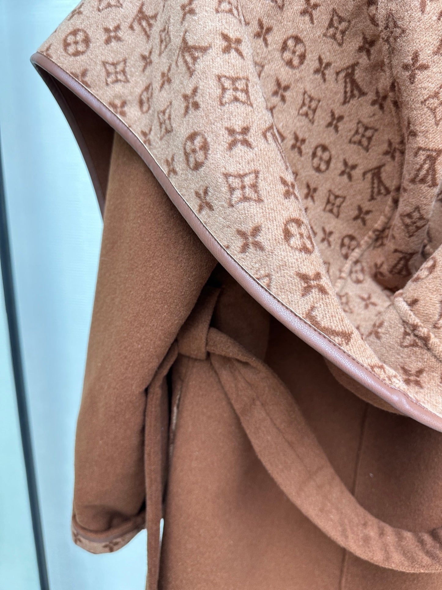 L 25 Classic wool coat