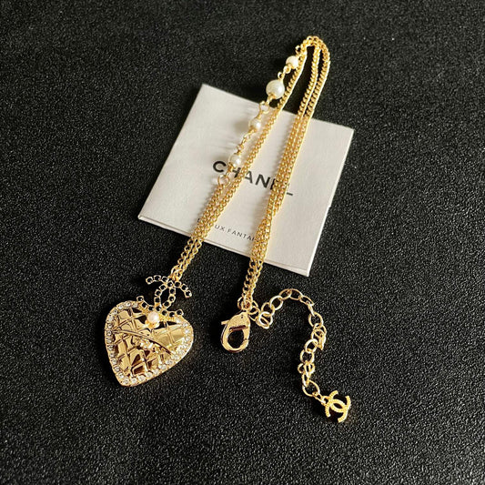 C 25 Star Necklace