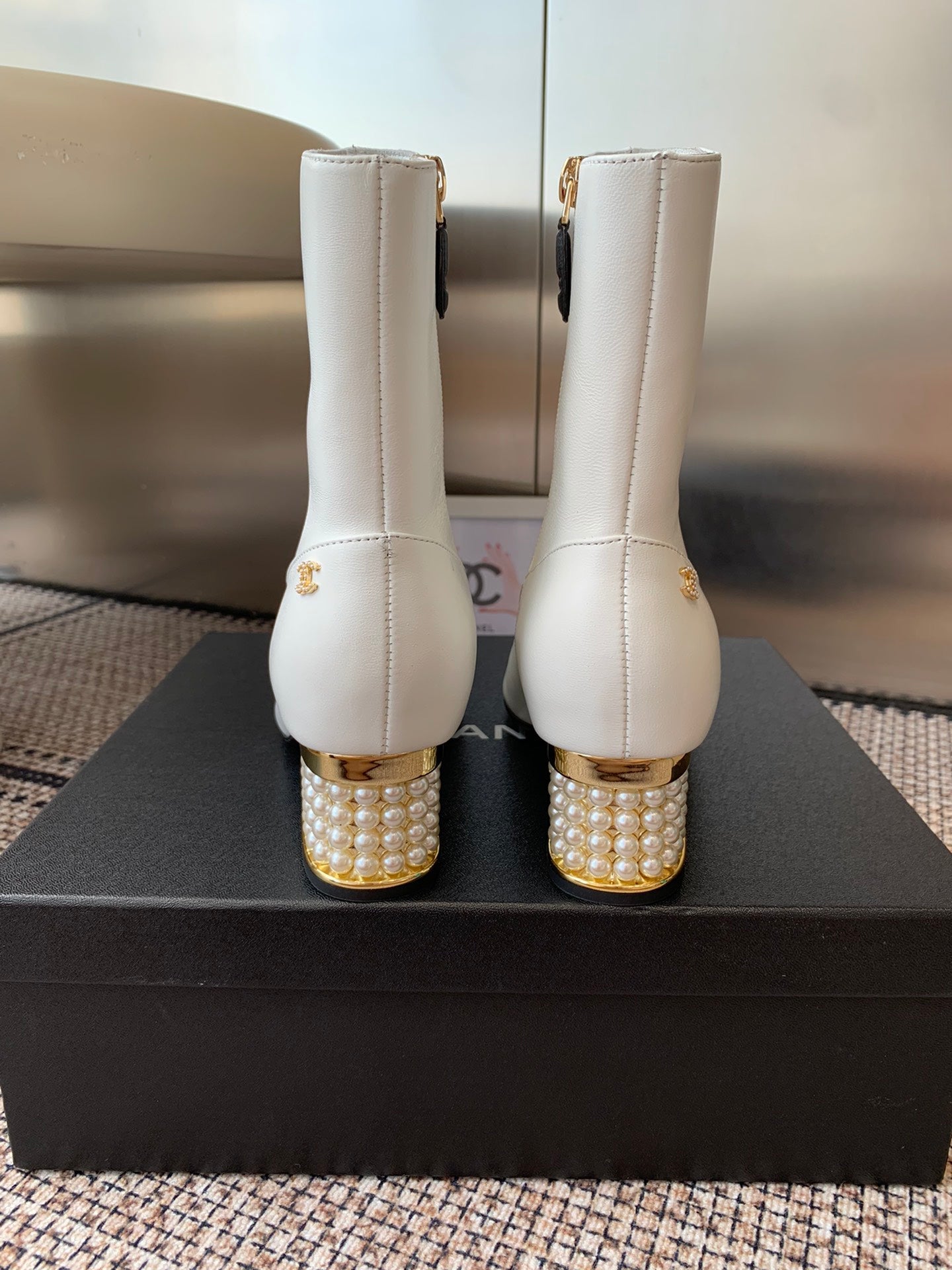 C 25 Round toe drill and short boots