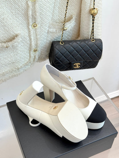C 25 Model thick-soled high heels