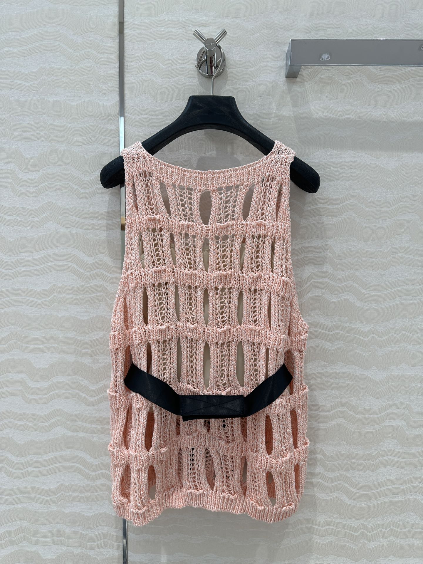 C 25 Wispy Crochet Knit Tank Top (mit Schmetterlingsgürtel) 