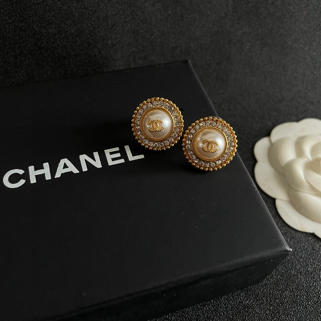 C 25 Round Earrings