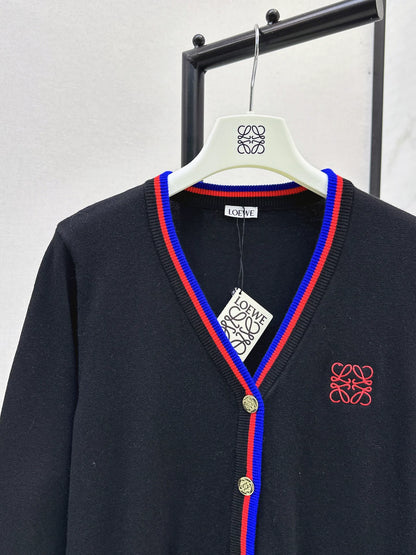 Lo 25 Embroidered decorative cardigan