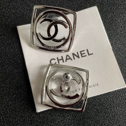 25 Summer new classic double C letter earrings