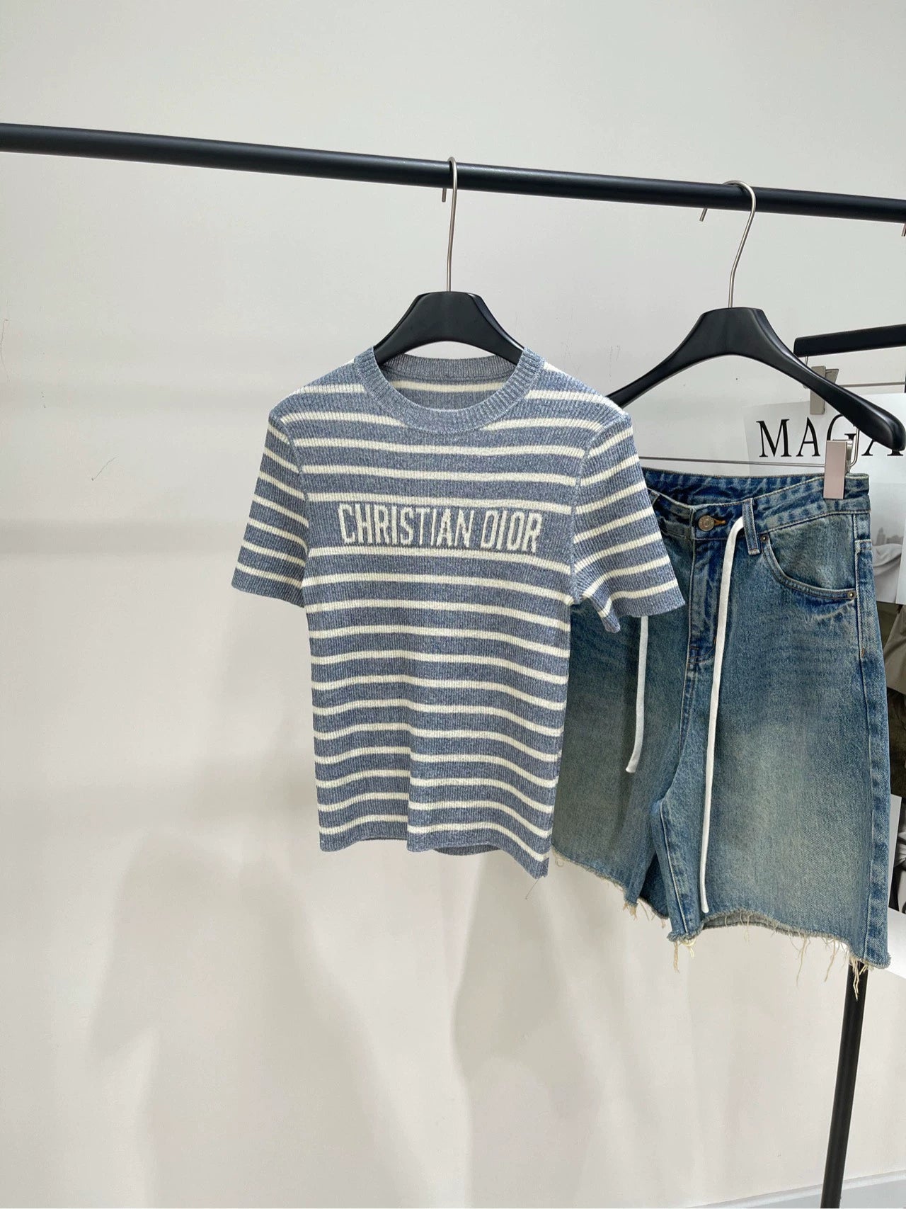 D 25Striped Linen Knit Short Sleeve Gray Blue