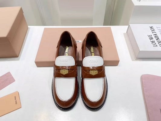 M 25 Classic Loafers Series [Horizontal Strap Coin Buckle Loafers]