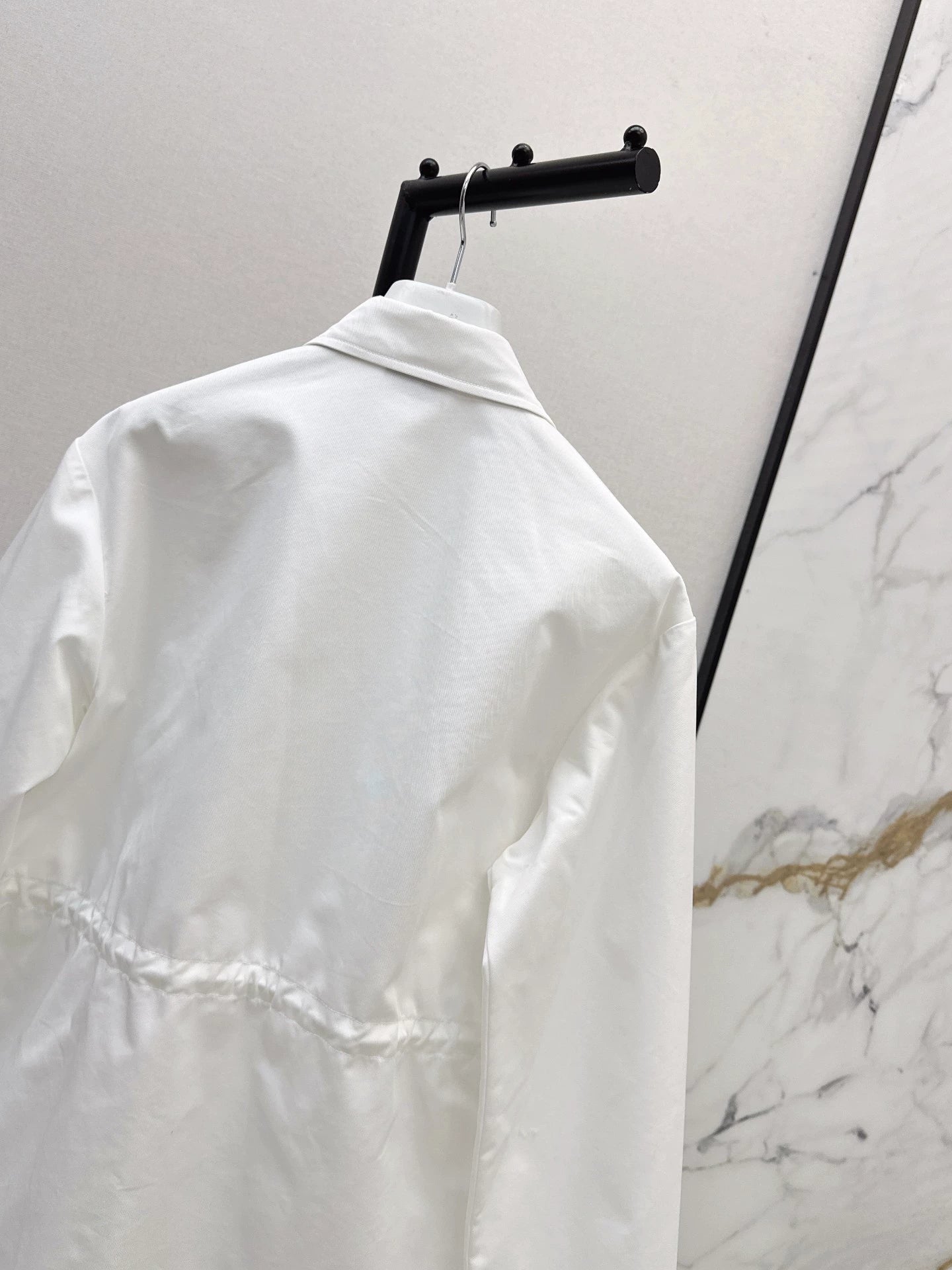 Mon 25fw New style drawstring waist mid-length trench coat