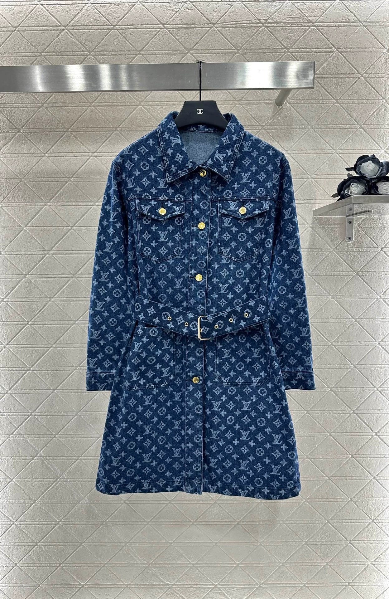 L 25 Jacquard belted denim dress